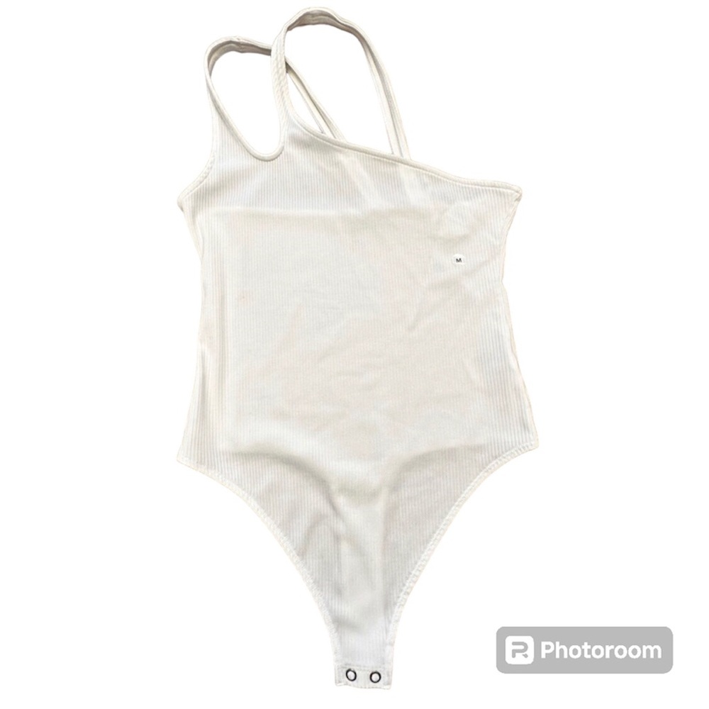 American Eagle white asymmetric one shoulder cutout ribbed body suit